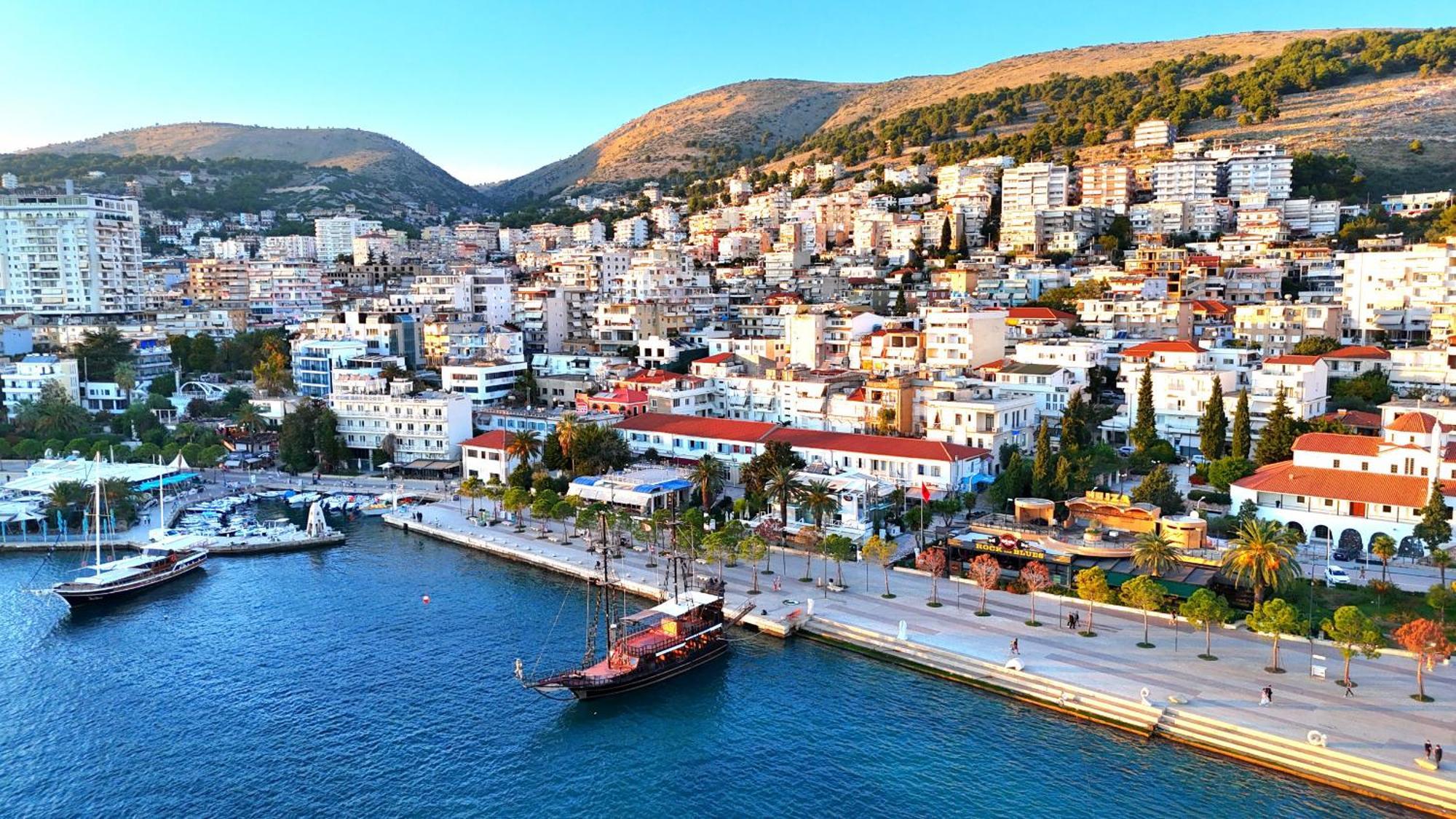 Saint Tropez Apartment Sarande Ngoại thất bức ảnh