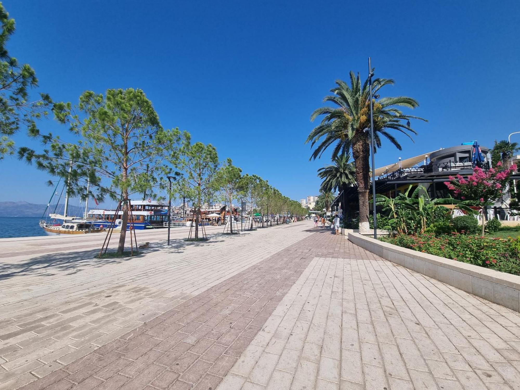 Saint Tropez Apartment Sarande Ngoại thất bức ảnh