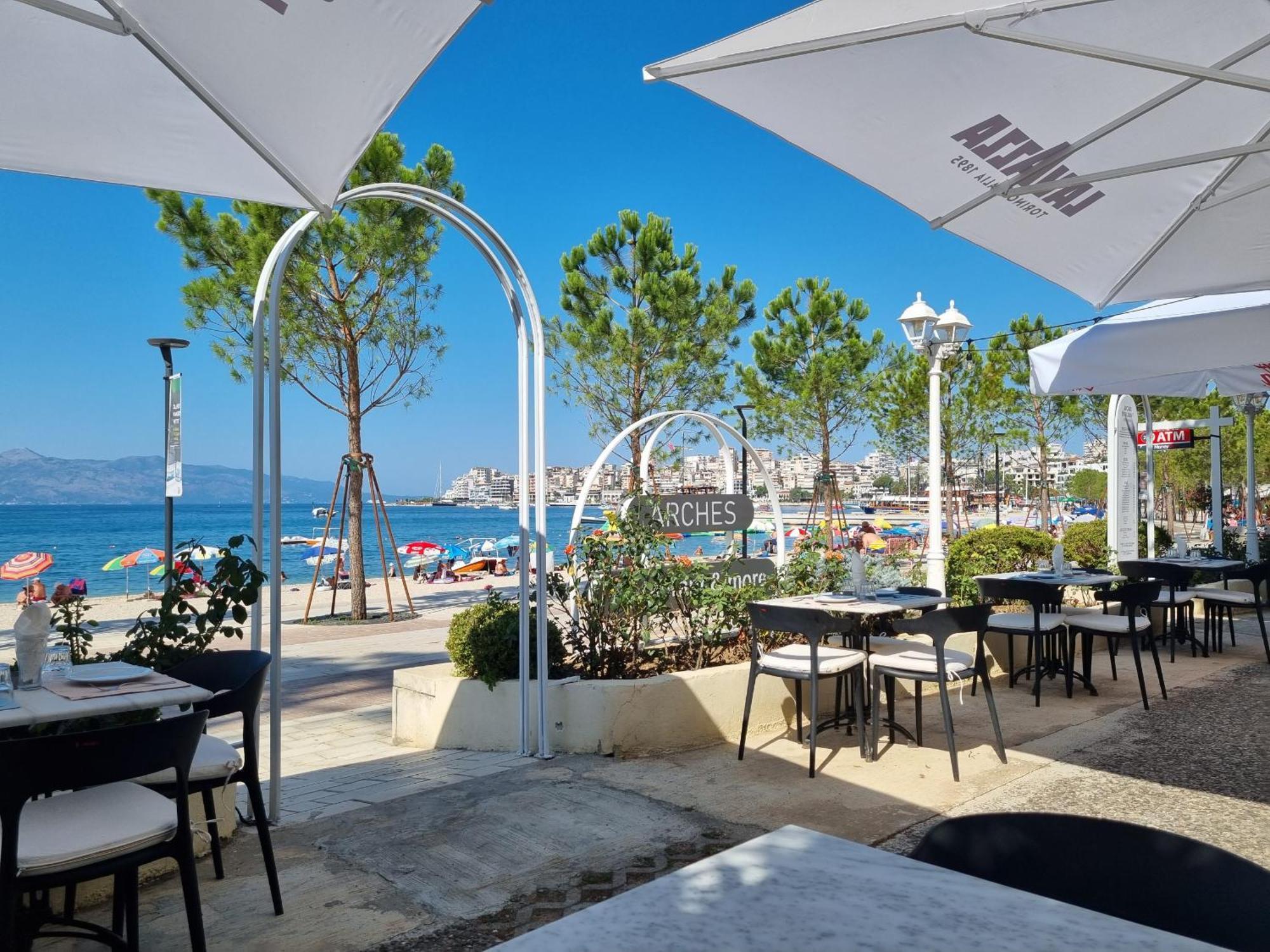 Saint Tropez Apartment Sarande Ngoại thất bức ảnh