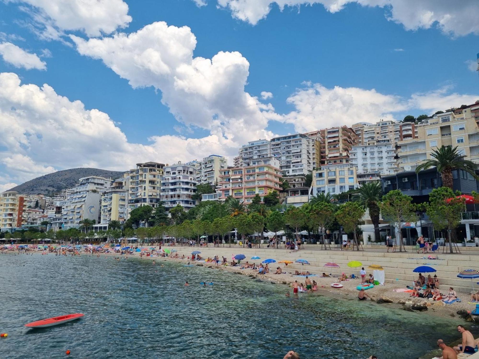 Saint Tropez Apartment Sarande Ngoại thất bức ảnh